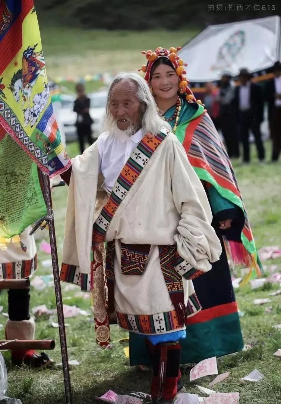 在七月最美的尕朵，体验藏区泼水节……