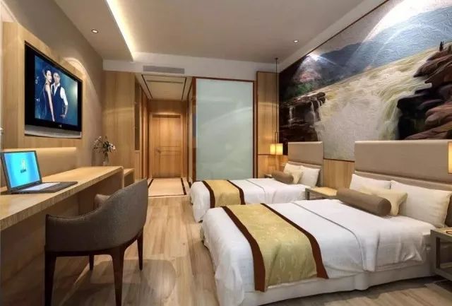 壶口古渡口小镇视频,黄河口文化艺术城集市