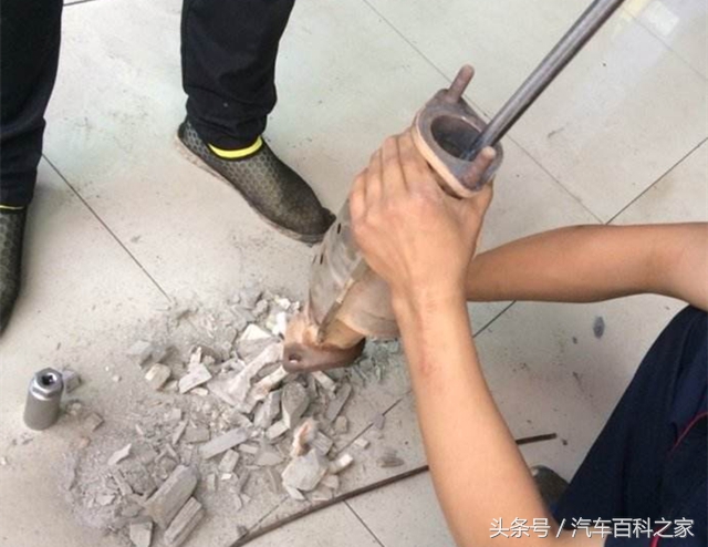 三元催化需要定期维修吗,三元催化有故障应该清洗还是更换