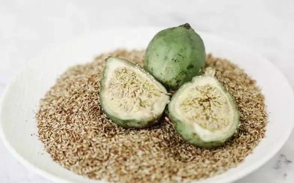 龟苓膏和冰粉哪个适合夏天好吃,龟苓膏黑凉粉和仙草冻的区别