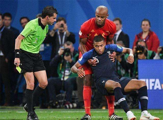 姆巴佩两失单刀,姆巴佩今晚会超常发挥吗