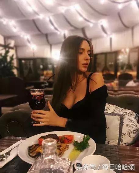 足球裁判魔鬼身材,俄罗斯足球裁判伊万诺夫是黑哨吗