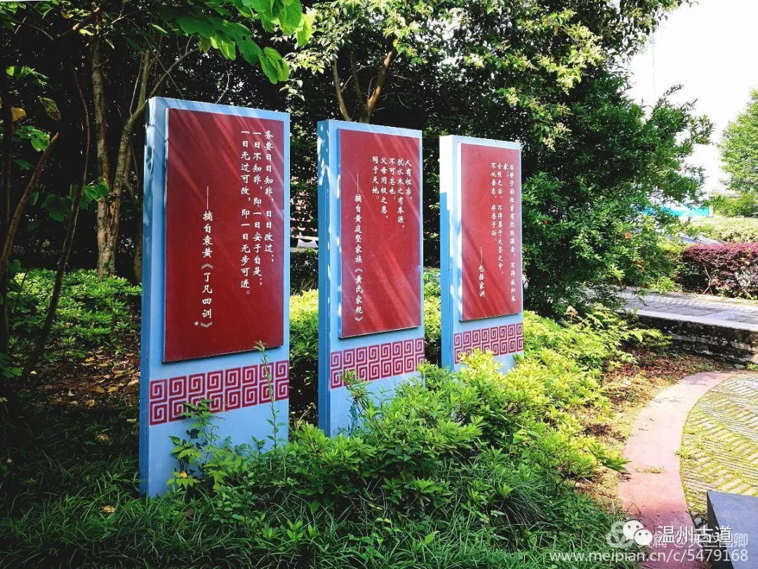 南白象塔全景图,南白象公园