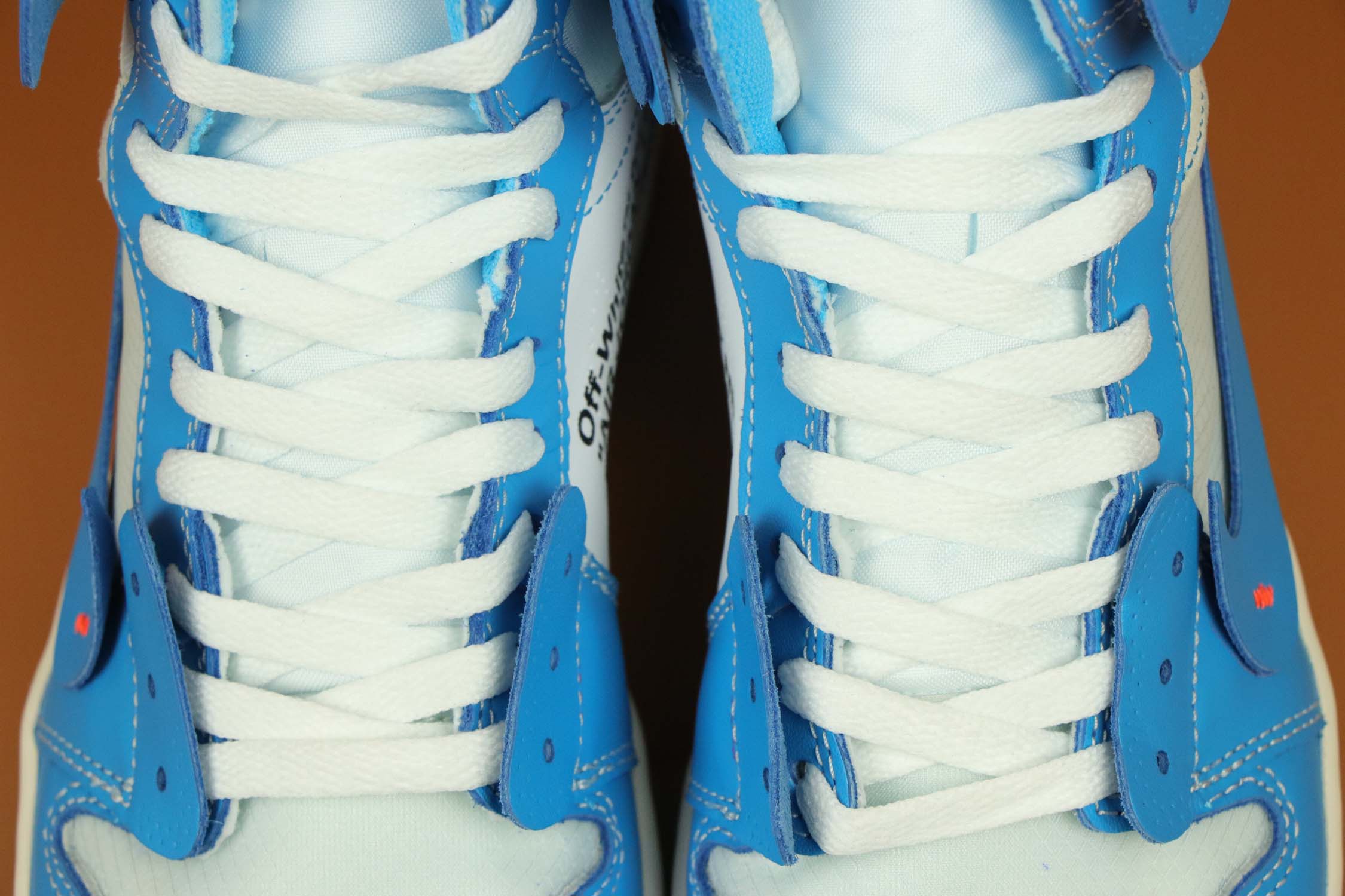 aj球鞋第一款,AJ1球鞋推荐