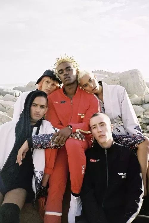 当成人杂志不再露骨,PLAYBOY都靠啥撸|每周剁手