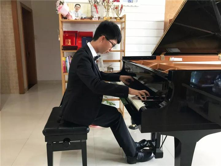 13岁为爱好万里求学，为练技专门租房！海宁15岁男孩的毅力让人叹服！