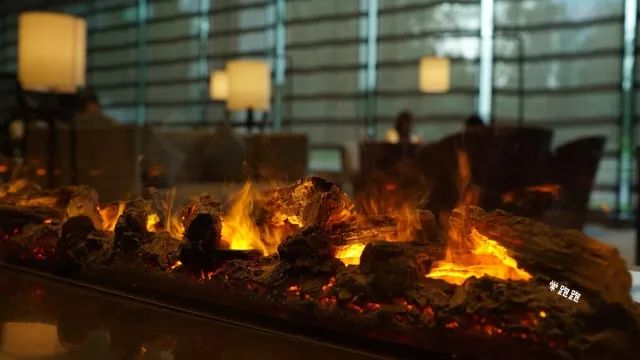 将酒店建在五里河体育场旧址这个希尔顿酒店可不止是个足球迷