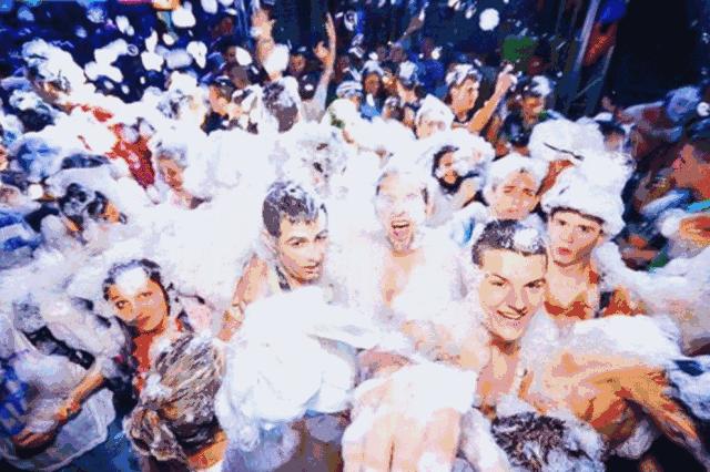 超梦幻“心跳泡泡派对”闪现魔都！潮咖网红都在这大玩“湿身”？！