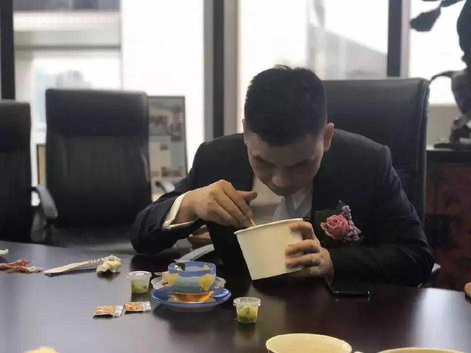 映客直播上市,映客的发展趋势