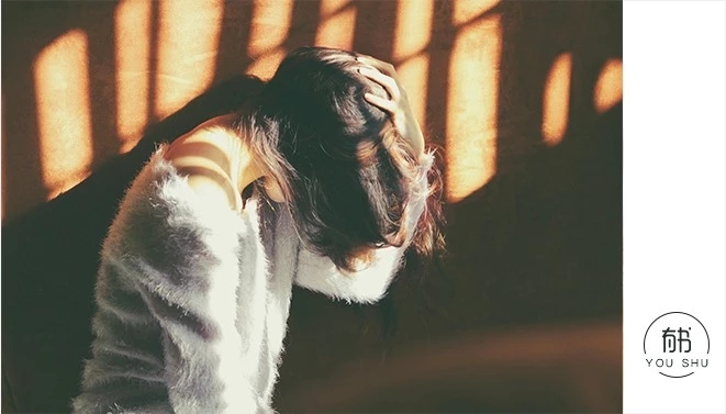 职场同事拉帮结派孤立自己怎么办,小人可以拉帮结派的孤立你