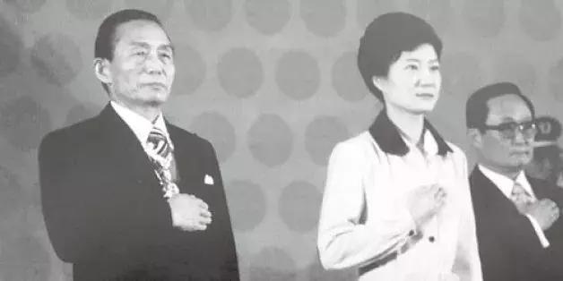 引爆政坛，罢免总统！凭什么它是亚洲第一名门女校？