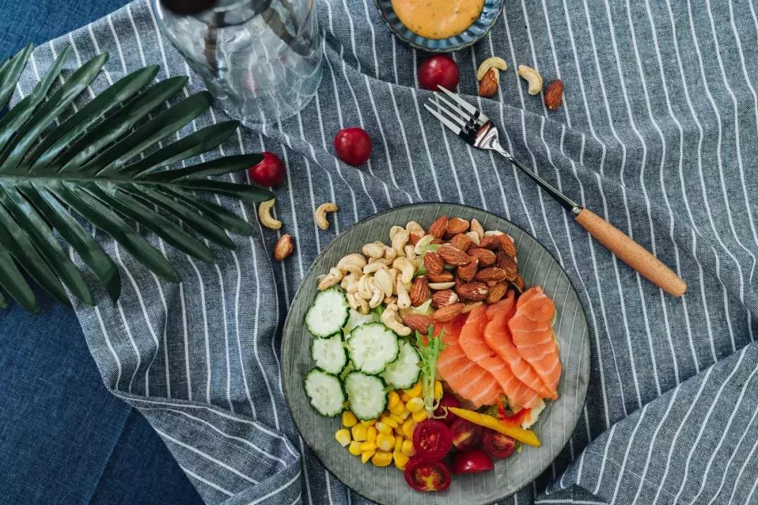 现在最火的网红寿司专门店,最近很火的网红寿司店