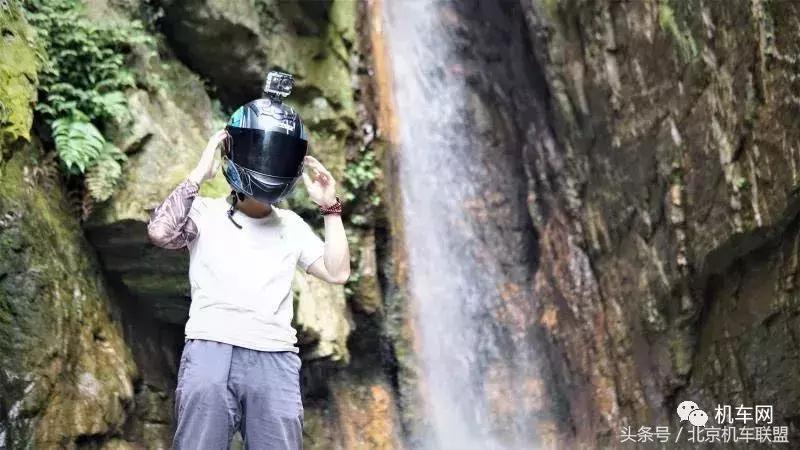 摩友旅途美景,摩友们感受骑行的独特魅力