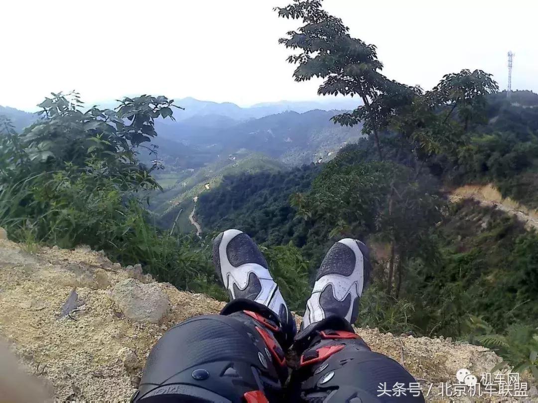 摩友旅途美景,摩友们感受骑行的独特魅力