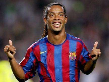 罗纳尔迪尼奥小罗十大技能,罗纳尔迪尼奥小罗照