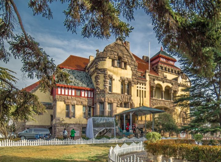 青岛属于一个什么样的城市,青岛是个怎么样的城市