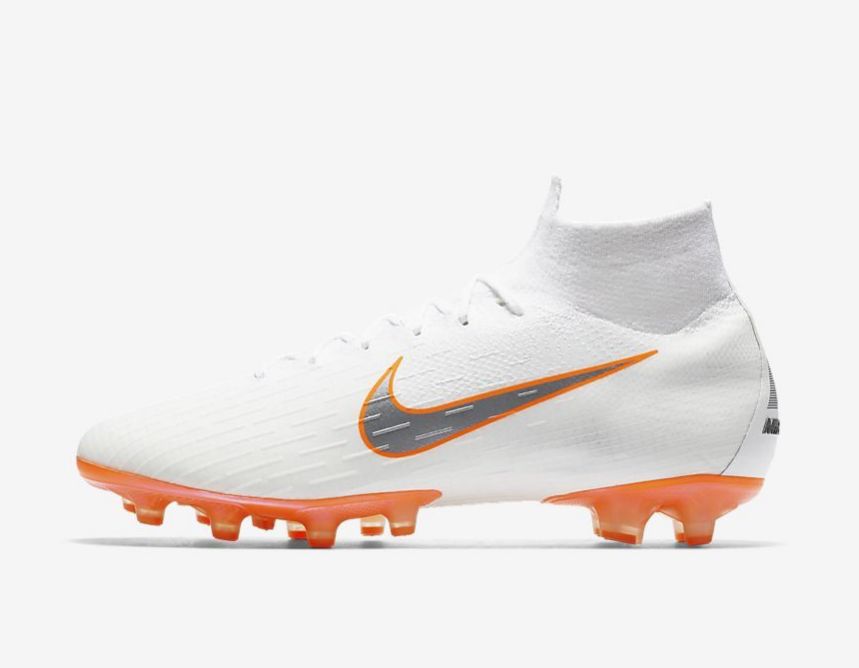 篮球鞋随处可见,足球鞋却难得一见,网友:国产巨头真是精明啊