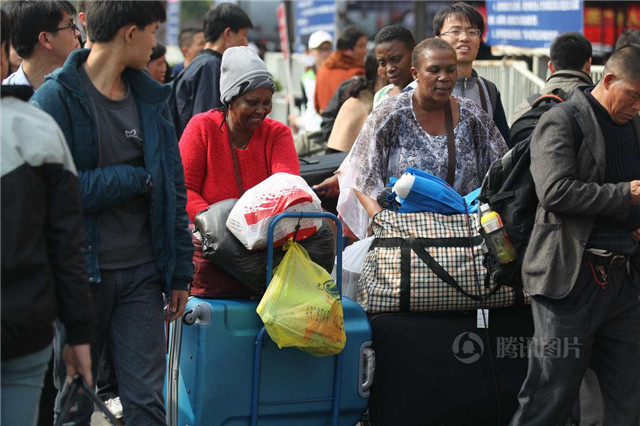担忧：大量黑人逗留在国内，主要集中在这个城市