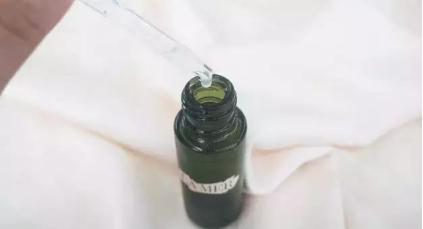 十大贵妇面部精华排名,平价眼精华红黑榜测评