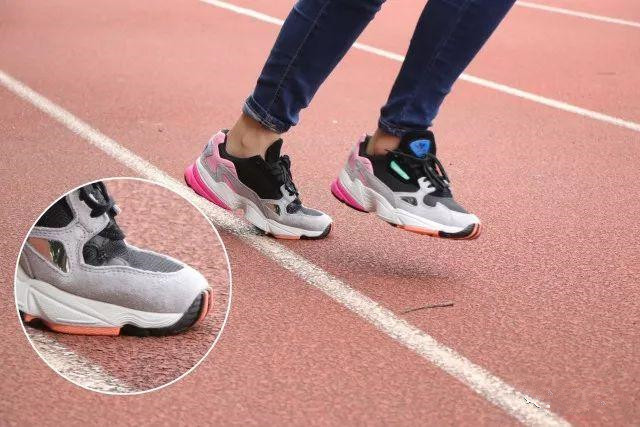 adidas官方旗舰老爹鞋,adidas纯色老爹鞋哪个款色好看