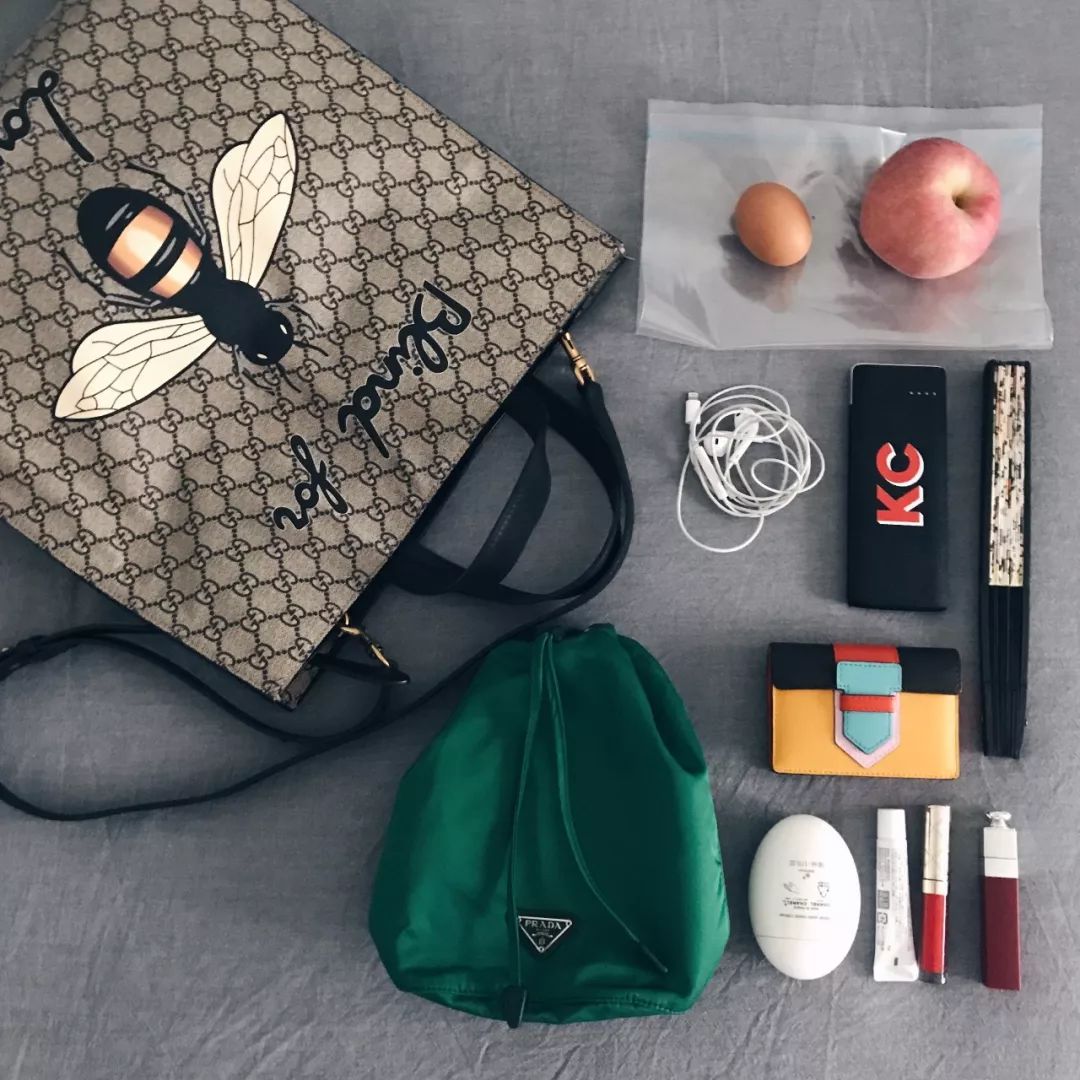 买包包就像白送的一样,买包就是投资