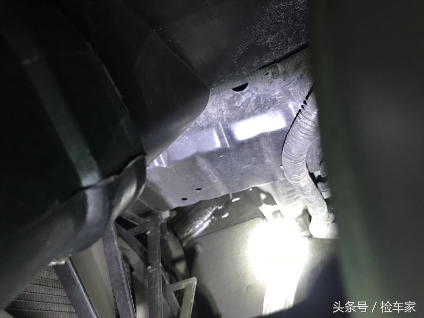 曾经行政级车的王者？13年的丰田皇冠还要9万块！