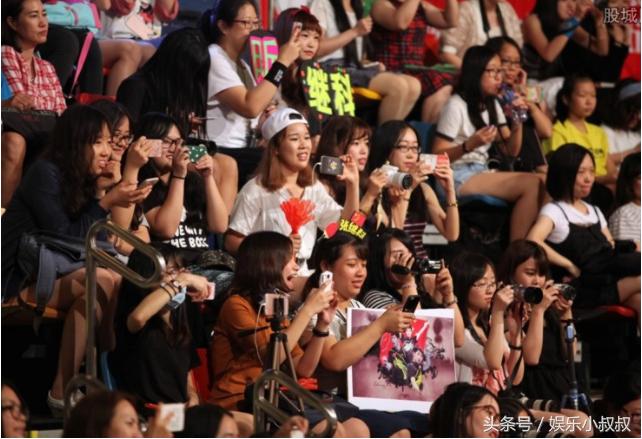 85后女白领追星三年花费近30万！自费头等舱全国跟拍为偶像不差钱