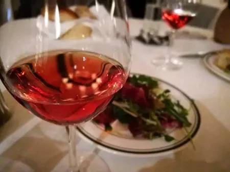 中国红酒供销网——红酒有好有坏，怎样防止上当受骗？