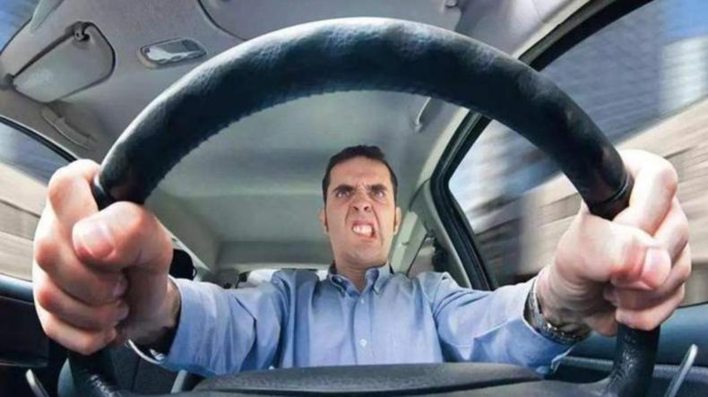 开车不小心撞人导致重伤怎么处理,开车不小心撞人后正确处理流程