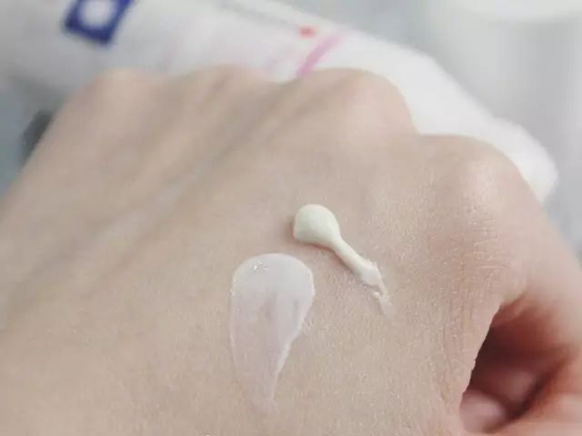 真正晒不黑的防晒霜,防晒霜一天涂2次对皮肤影响么