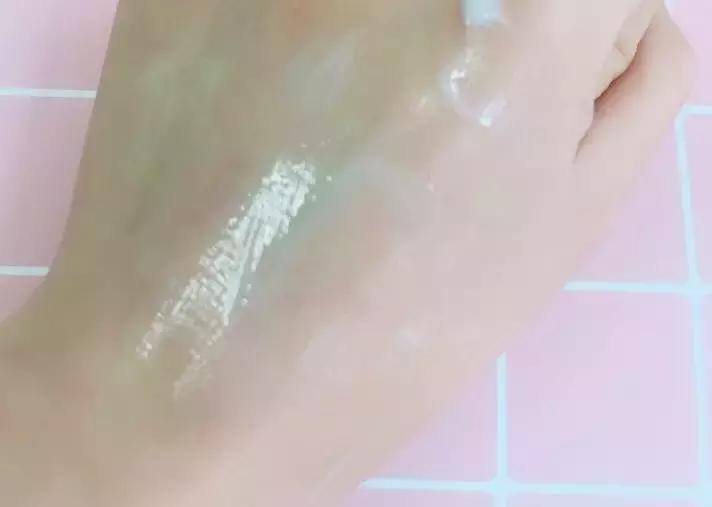 油性皮肤夏天适合用什么水乳,夏天最好用的水乳干皮