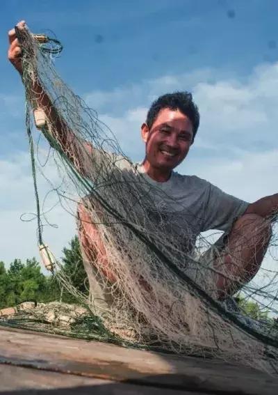 武汉餐馆里的天价江鱼，都是从这里来的！都市渔夫最真实的一天