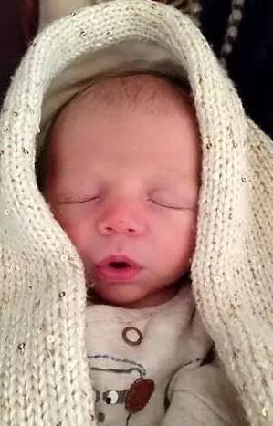 震惊：为了给母亲代孕，女儿竟然用自己的卵子和继父精子结合