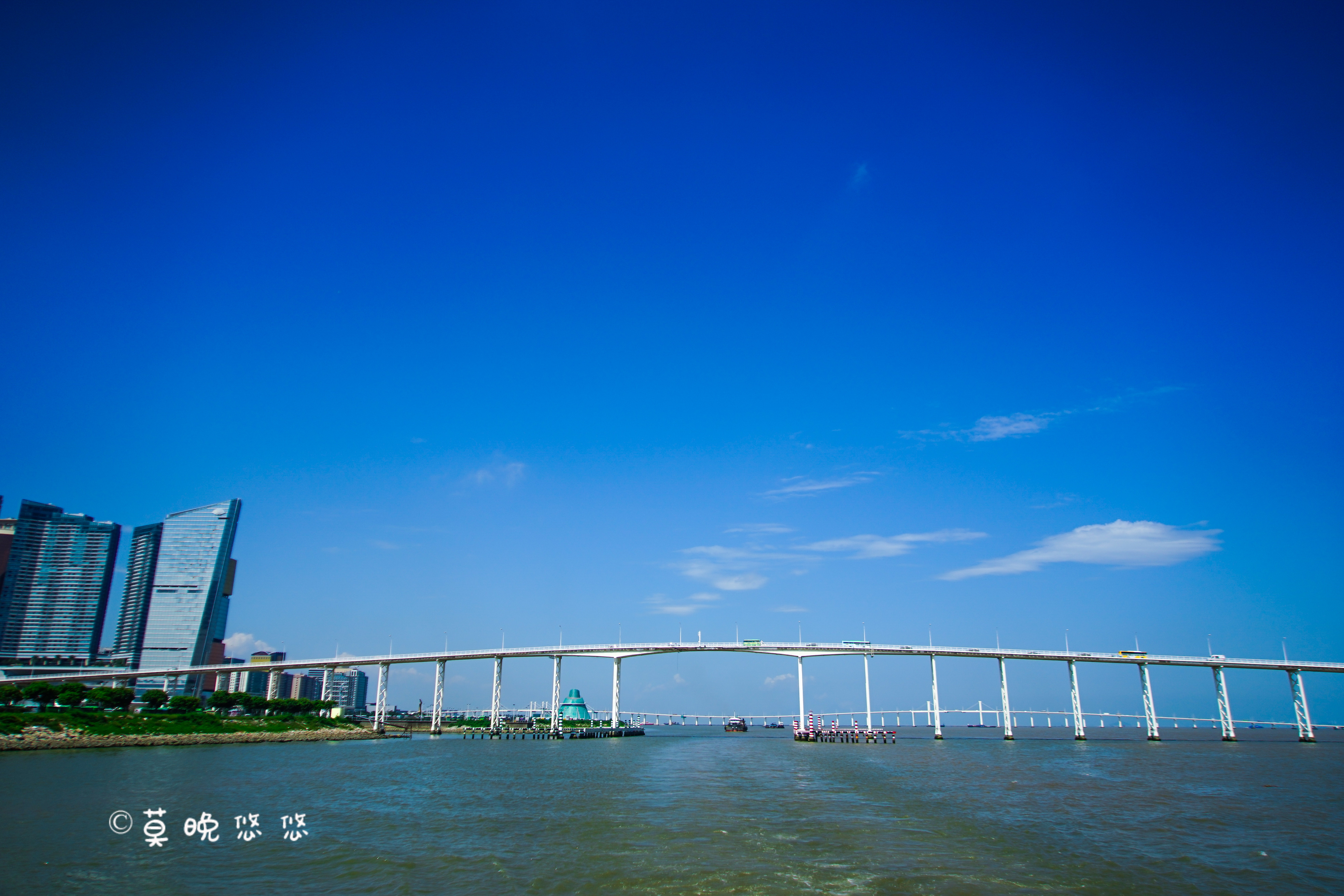 珠海旅游新地标，90分钟游船，看世界最长跨海大桥