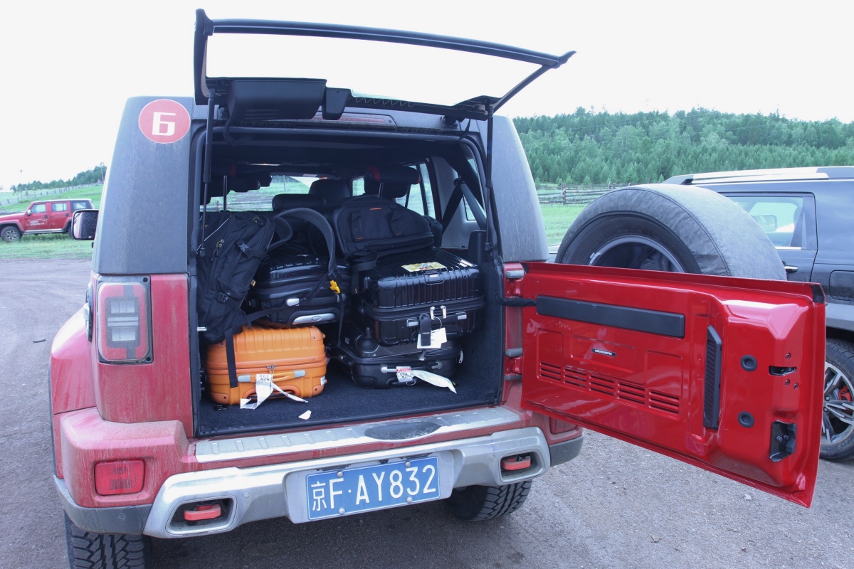 西伯利亚越野视频,北京汽车bj40plus越野试驾体验