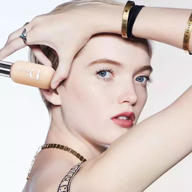 doir粉底小样,dior粉底液