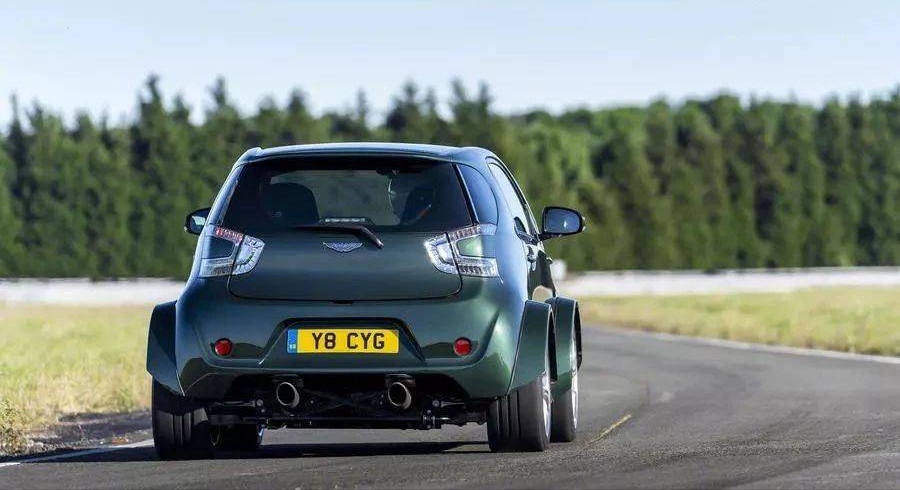 阿斯顿马丁微型车v8发动机,阿斯顿·马丁v8cygnetconcept