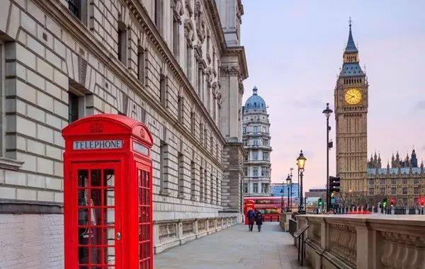 出国旅游千万别贪小便宜,出国游这些禁忌不能碰要谨记