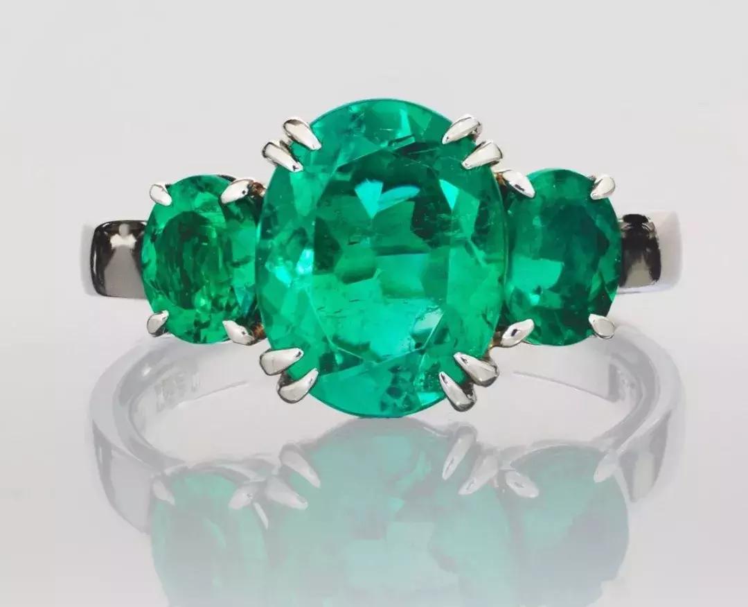 钻石不会变色吗是真的吗,成色不好的钻石会掉颜色吗