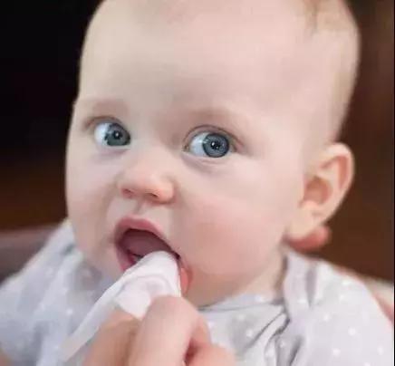 口舌生疮眼屎多大便粘稠,儿童便秘上火口舌生疮吃什么药