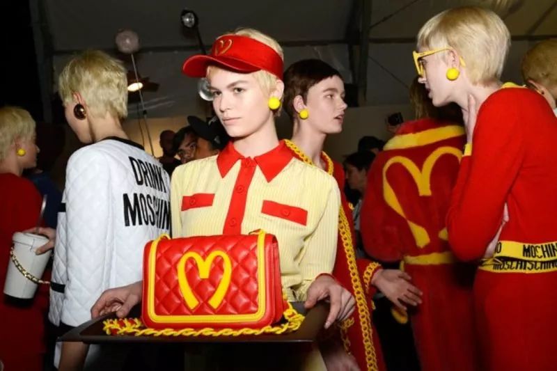 为什么肯德基用手提包,肯德基限量款包