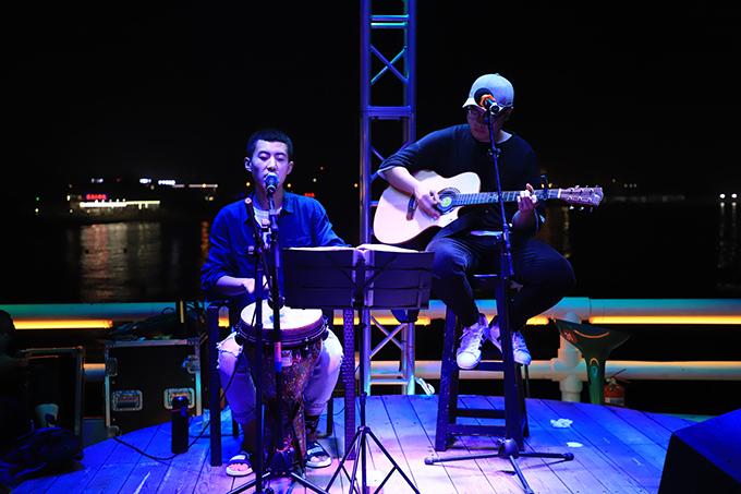 北戴河碧螺塔奇幻秀表演,碧螺塔公园都有啥表演