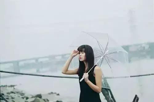 愿陪君醉笑三千场不诉离殇意思,醉笑陪君三千场不诉离殇写给谁的