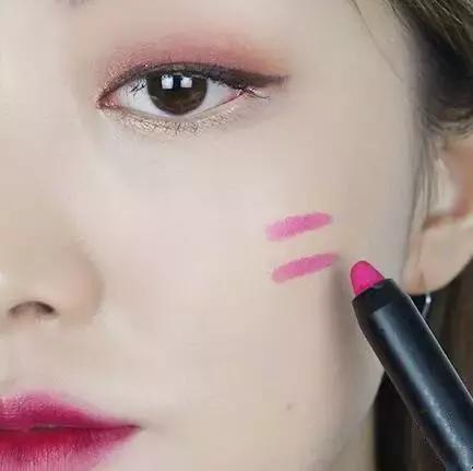 单眼皮适合的画眼线方法,单眼皮不同眼型怎么画眼线