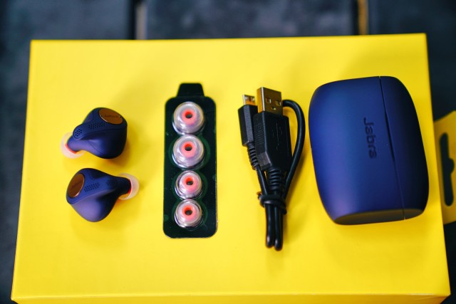 跑酷达人带你感受阻碍快感,捷波朗耳机蓝牙