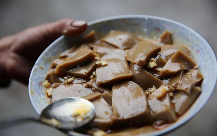 大暑节气食物烧仙草,烧仙草是夏天极受欢迎的消暑食物