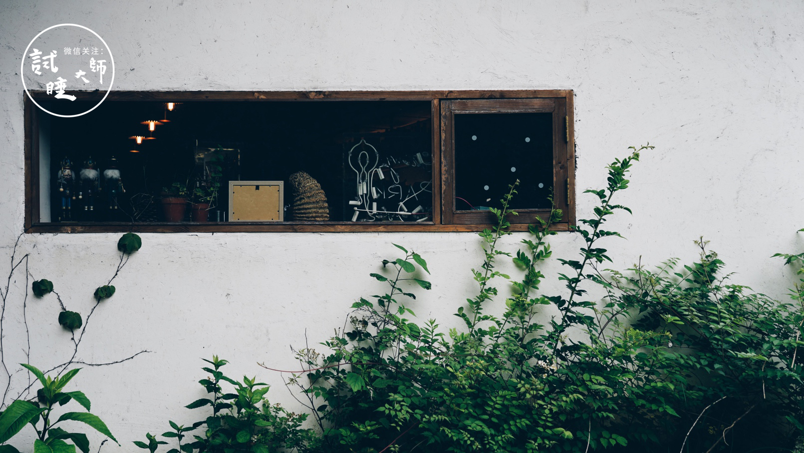 在梯田做成的无边泳池里游泳，私奔去这个隐秘山谷民宿做回野孩子