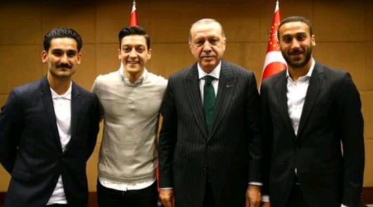 厄齐尔为什么退出了德国队,厄齐尔为什么退出德国队