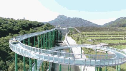 又双叒叕来搞事，解锁“网红”打卡新姿势，老乐山网红走廊等你来