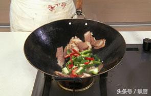炒腊肉是先炒蒜苔还是先炒腊肉,腊肉的家常做法怎么炒好吃教程